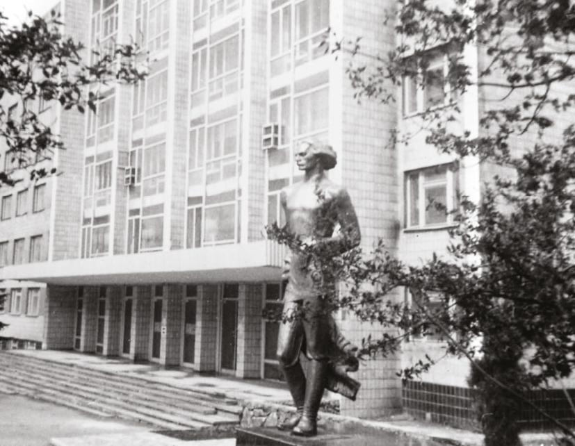 До 95-річного Ювілею Донецького національного медичного університету