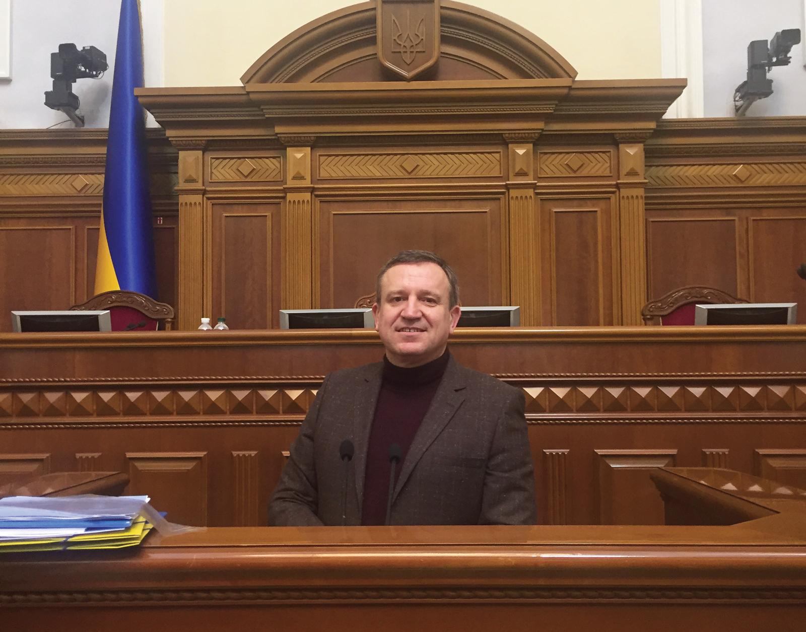 Статус «Заслужений працівник фармації України» як відповідальність: Костянтин Косяченко про реформи, соціальну безпеку та європейські стандарти