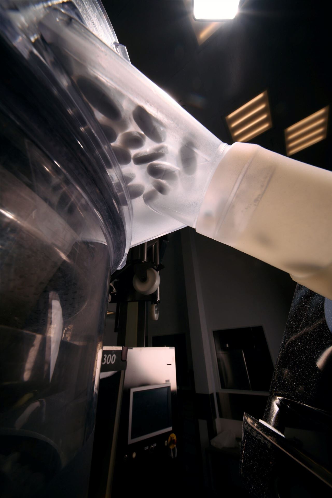 Farmak відкрив фотовиставку «Фармакоестетика» до 100-річчя компанії