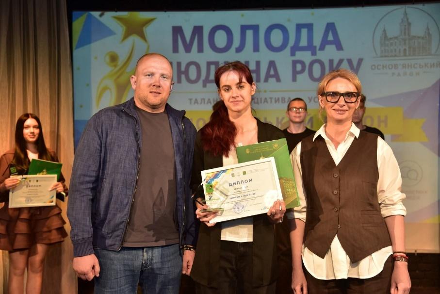 Фахова передвища фармацевтична освіта: досвід незламності та стратегії розвитку Фахового коледжу Національного фармацевтичного університету