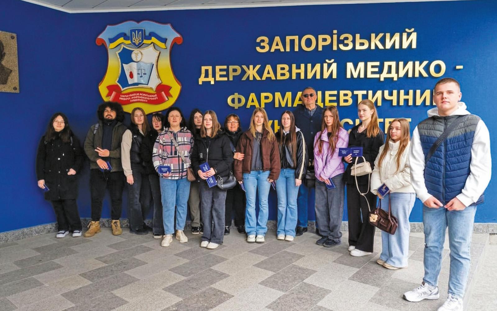 ЗАПОРІЗЬКИЙ МЕДИЧНИЙ ФАХОВИЙ КОЛЕДЖ: вікові традиції фармацевтичної освіти, професійність і впевнений погляд у майбутнє